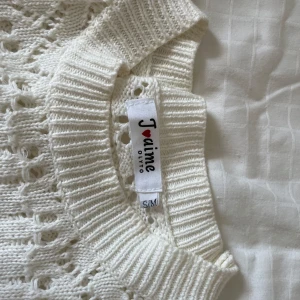 Gullig stickad topp - Storlek S/M, aldrig använd, jätte skön