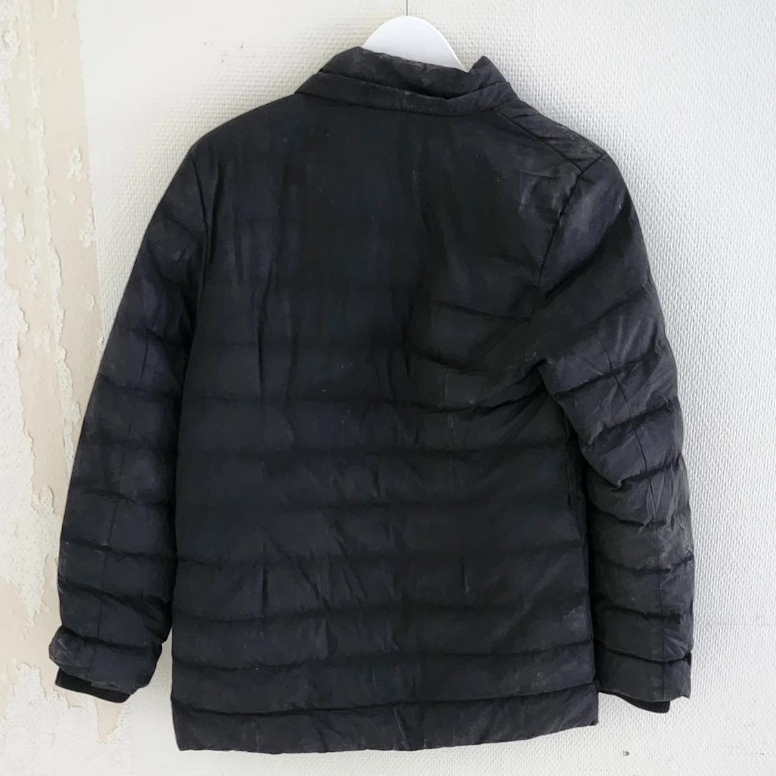 Svart pufferjacka från Moncler - 90