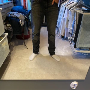 Jack&Jones jeans  - S 29, fetaste färgen hör av er om ni har några frågor 