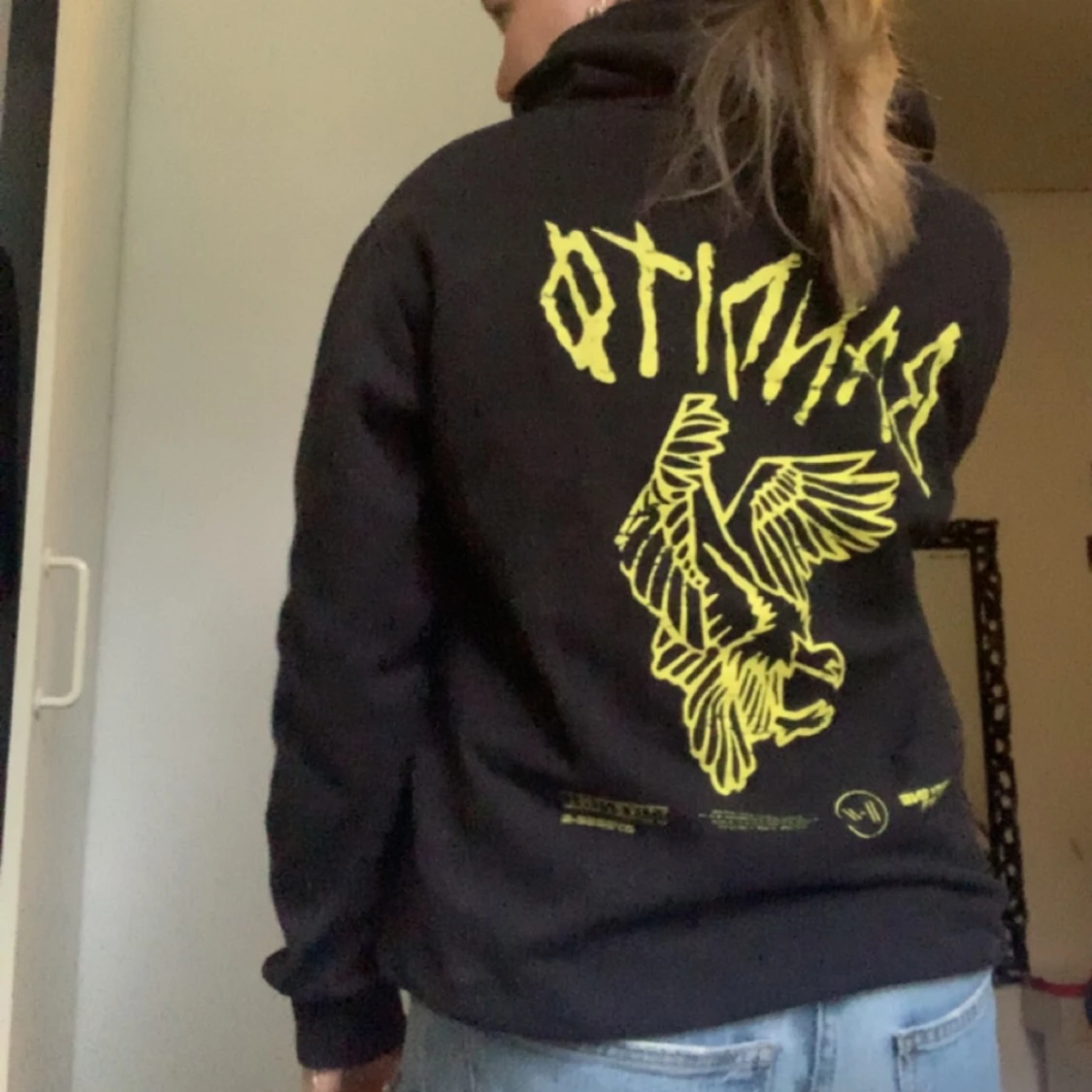 Svart hoodie från Twenty One Pilots - 91