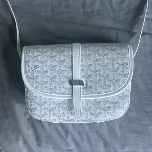 Goyard väska - Skit snygg goyard väska 9/10 skick  PRISET KAN DISKUTERAS  DM OM DU HAR NÅGRA FRÅGOR!!!!