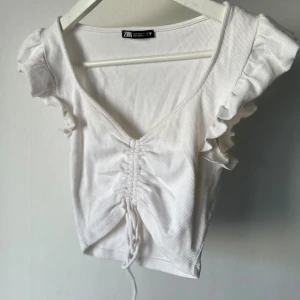 Topp zara - Topp från zara med volang! Använd
