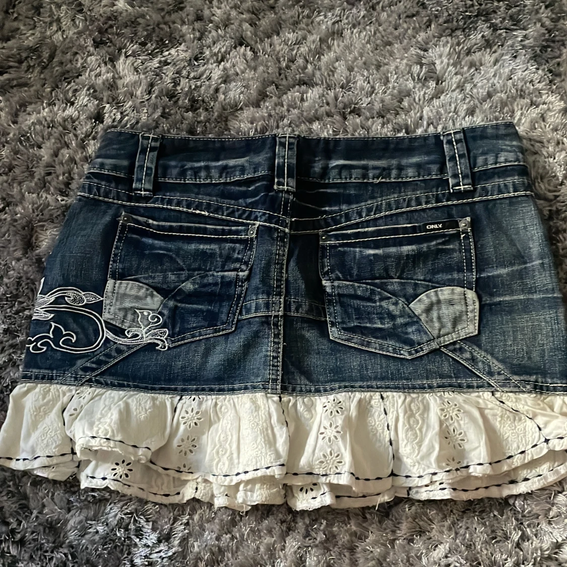 Mörkblå kjol från Only - 90