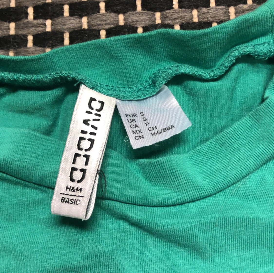 Grön t-shirt från H&M Divided - 91