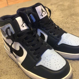 Jordan skor riktig - Bra skick, nästan helt nya,riktig