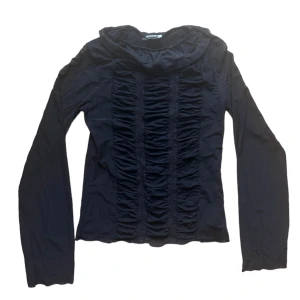 y2k vintage långärmad mesh top - snygg mesh topp med detaljer. Passar en XS eller S bäst. ❤️