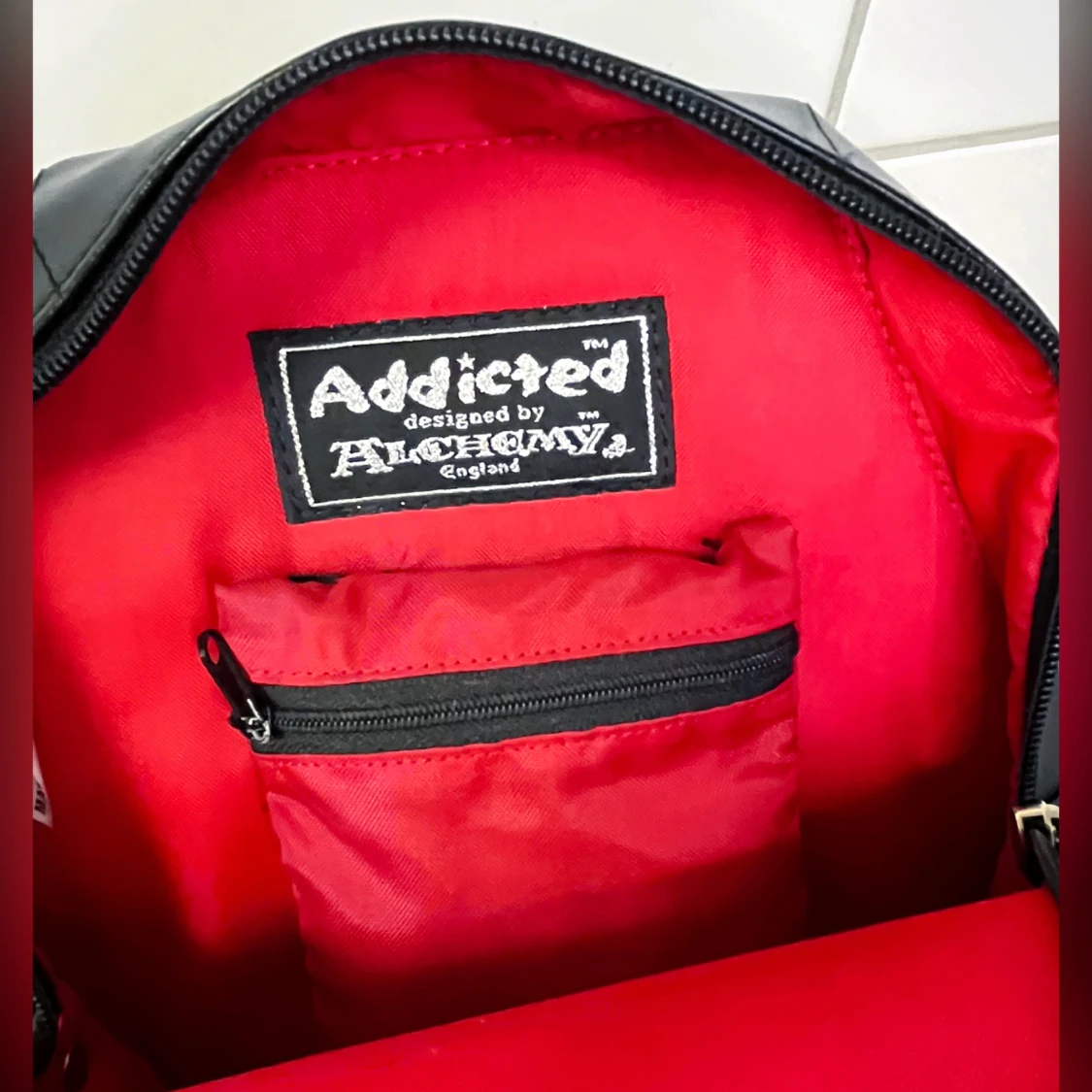 Alchemy coffin ryggsäck/väska - 92