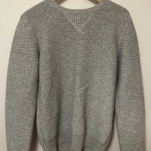  Crocker - Sweater - Gott skick, sparsamt använd. 