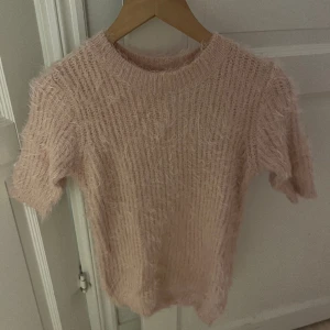 Supersnygg rosa tröja! - Jättesnygg tröja från Gina Tricot i storlek XS❣️
