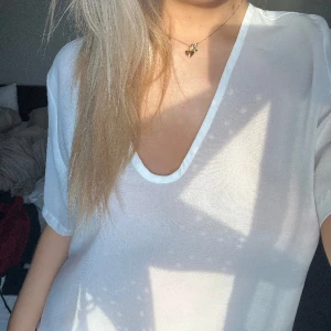 Blus  - Stilren och fin blus. 