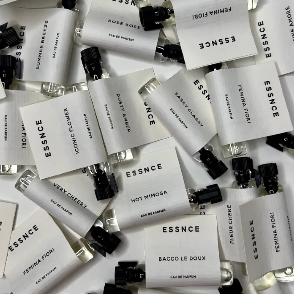 Säljer Essnce parfym testers. Endast provade så allt innehåll är kvar i flaskan. Och många är inte ens öppnade. Innan du trycker på köp nu skriv vilken eller vilka du vill ha. Om du köper alla kan du få dom för 250kr💗. Övrigt.