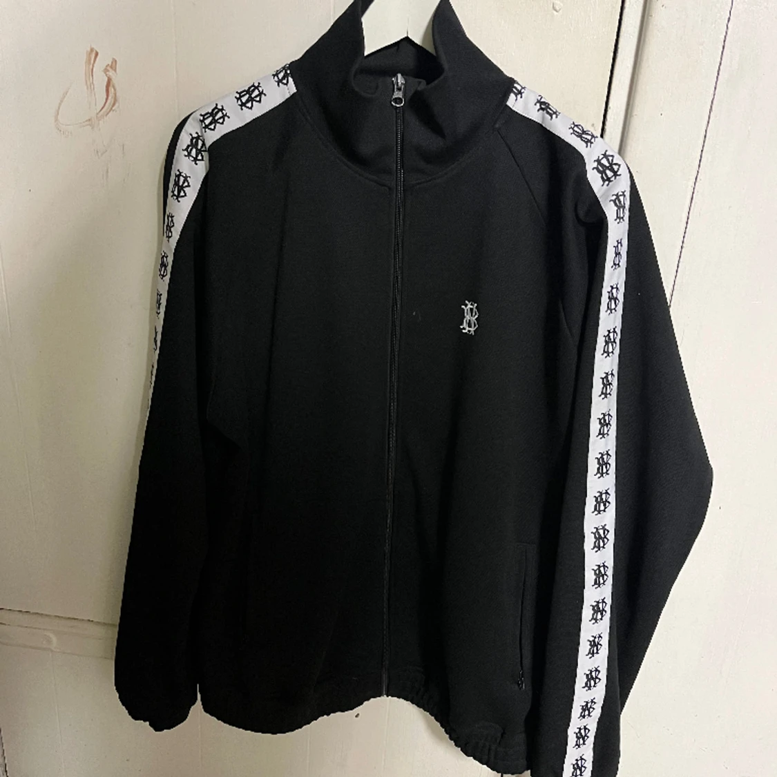 New black tracktop