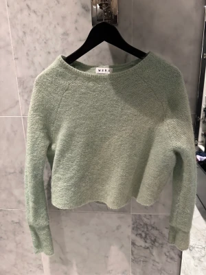 Ljusgrön stickad Wera - Xs fint skick