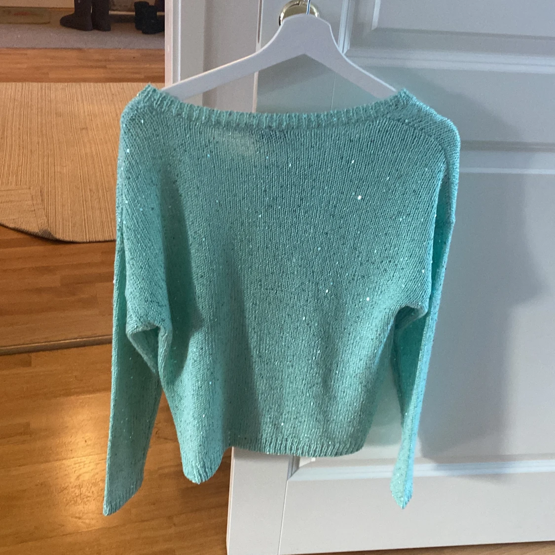 Jättefin turkos glittrig tröja - 91