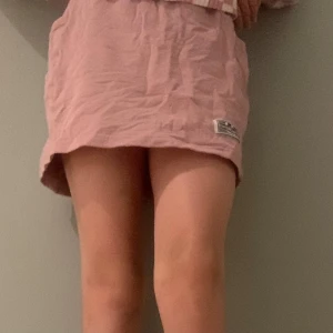 Fin kjol  - Fin enkel kojl och fin pastel rosa