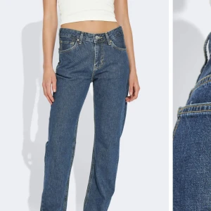 Low waist jeans från bikbok  - Dom nästintill slutsålda jeansen i alla färger  Sitter som en smäck men tyvär blivit för små har varit mina favoriter länge Har i många färger  