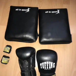 Boxningssett - Denna passar alla åldrar som e intresserad av boxning