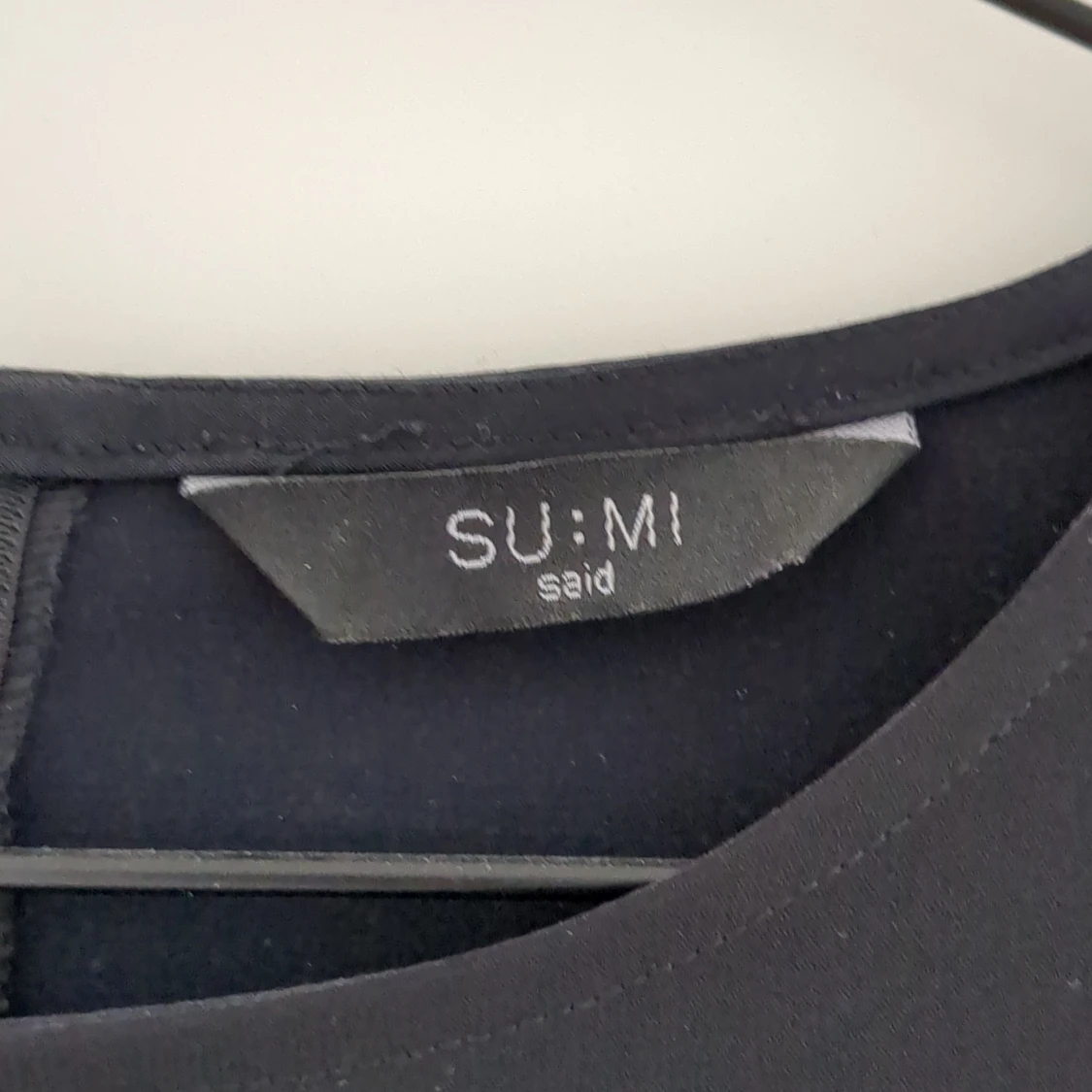 Mörkblå klänning  - 93