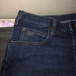 Armani Jeans - Storlek 30/30, Qr Kod finns,