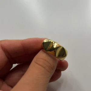 Edblad ring - Såå fin Edblad ring som inte kommer till användning för jag använder silver smycken💞💞