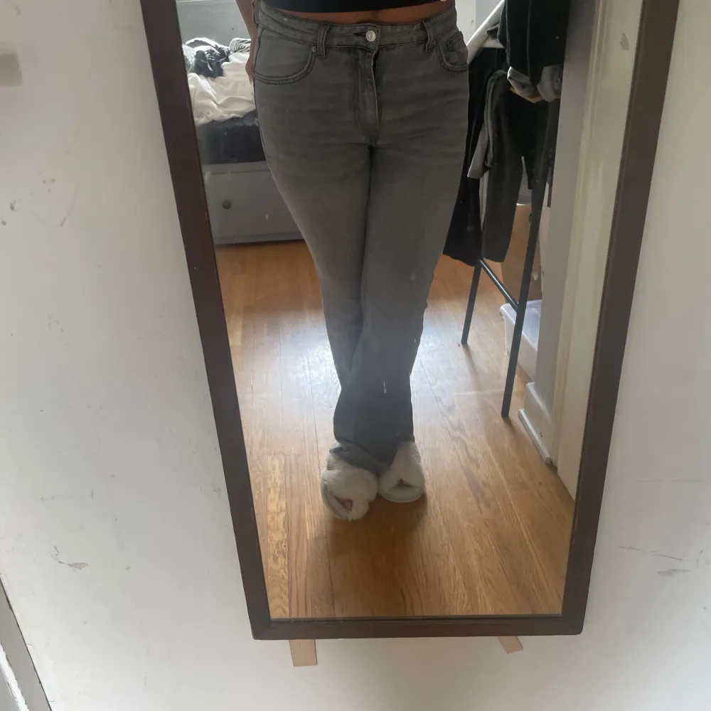 Säljer då de är lite för små för mig💕. Jeans & Byxor.