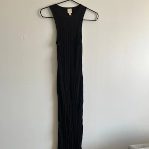 Klänning H&M - Tight tubklänning från HM! Passar en S💓💓