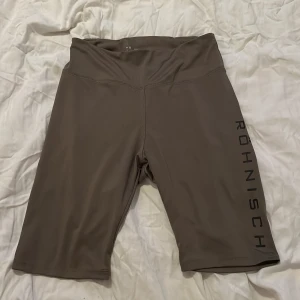 Cyckelbyxor  - Jättefina cyckelbyxor från Rönisch i storlek s. Fint skick! 💕