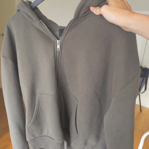 Bor zip - Bor zip i size M Använd ett fåtal gånger