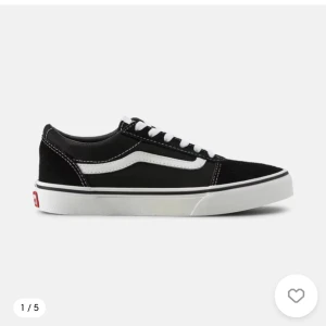 Vans - Små defekter men inget som läggs märke till när man använder🩷