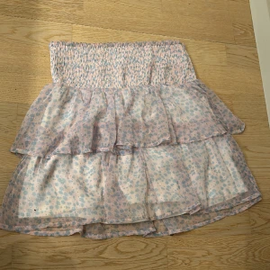 Vero Moda kjol - Använd fåtal gånger 