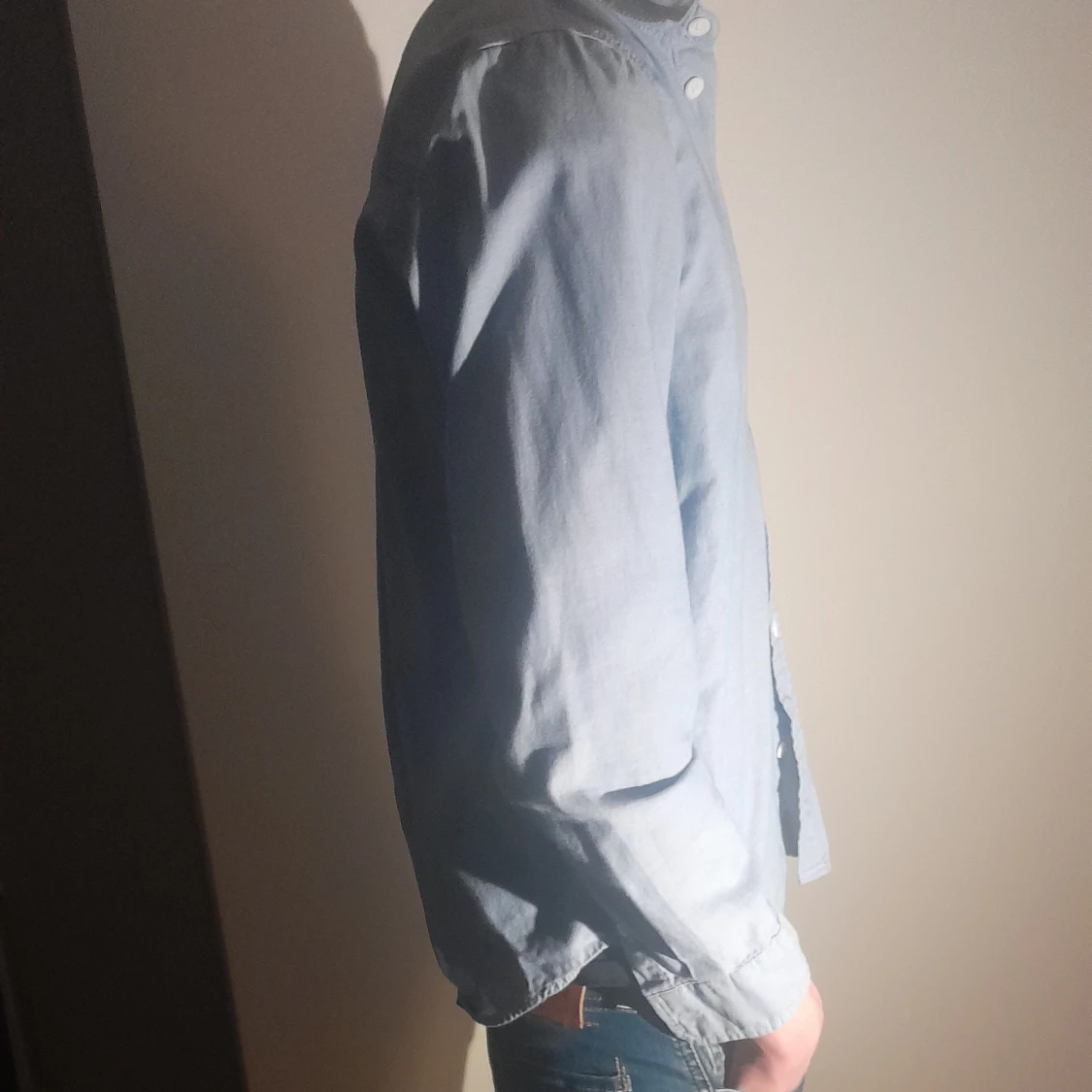 Ljusblå skjorta - 90