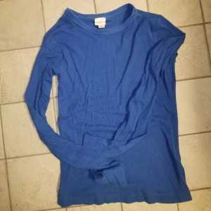 Blå tröja från Hm 💙 - Fin tröja från Hm i S 💙🤩