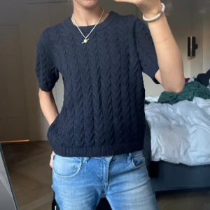 Oanvänd tröja  - Säljer denna helt nya tröja som aldrig blivit använd och därav inte har några defekter🫶🏻