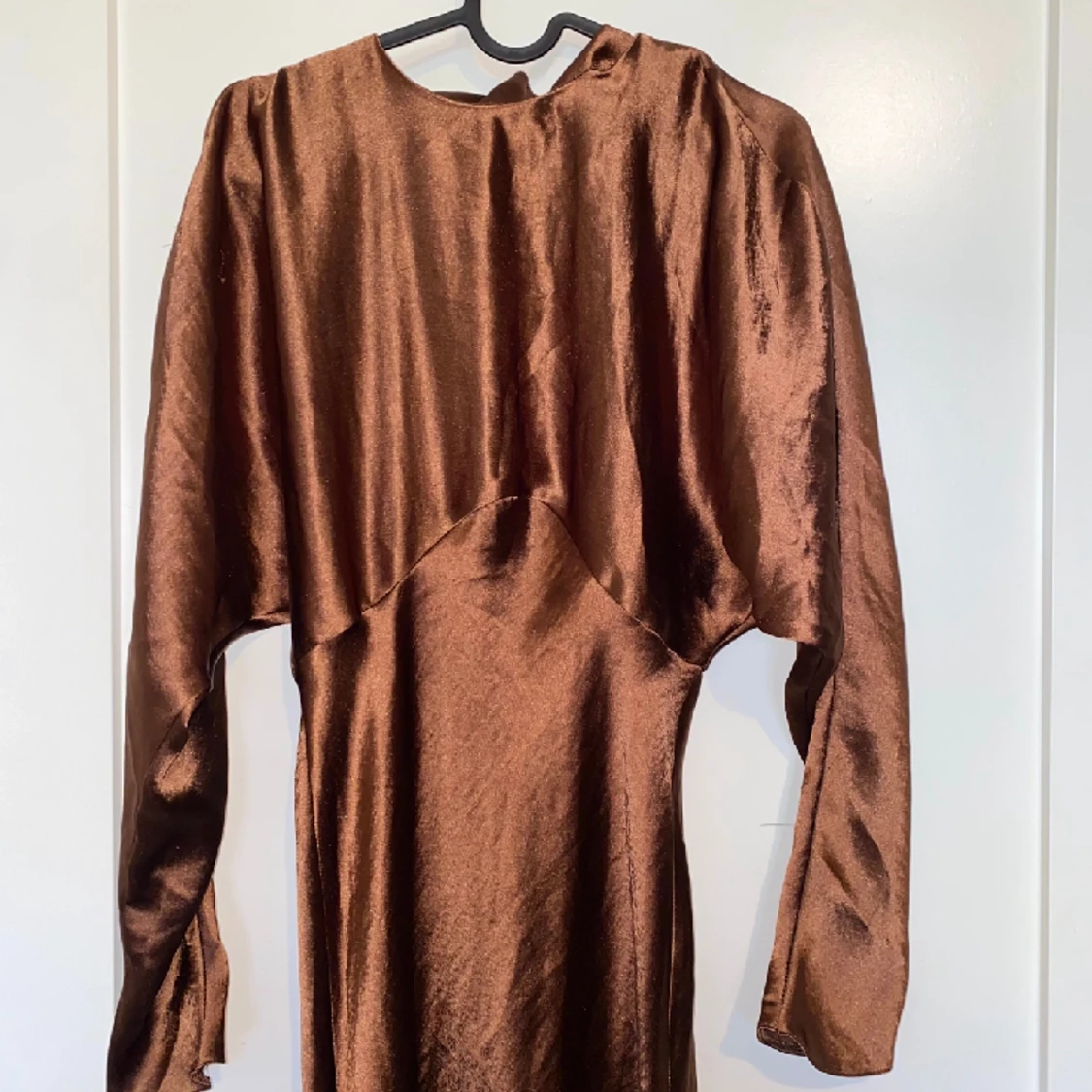 Satin Maxi kläninng