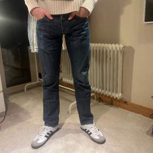 Tja!! Säljer nu mina snygga Levis 501 jeans i bra skick🤩 Storlek 29/32. Skriv gärna vid frågor!