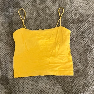 Linne - Ett typiskt ginatricot linne i bra skick