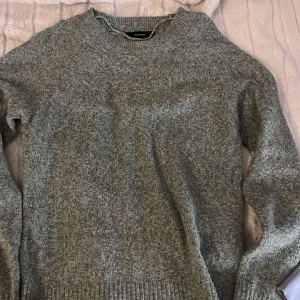 Stickad tröja - Tröja från Vero Moda i stl xs!💕