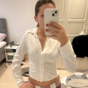 Zara skjorta - Super fin satin skjorta från Zara💝