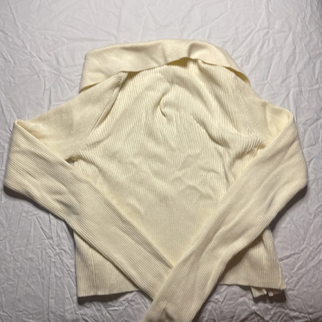 Gullig kofta med dragkedja - 91