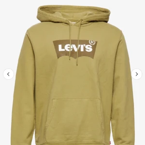 Brun Levis hoodie - Aldrig använd,  S men är mer Xs