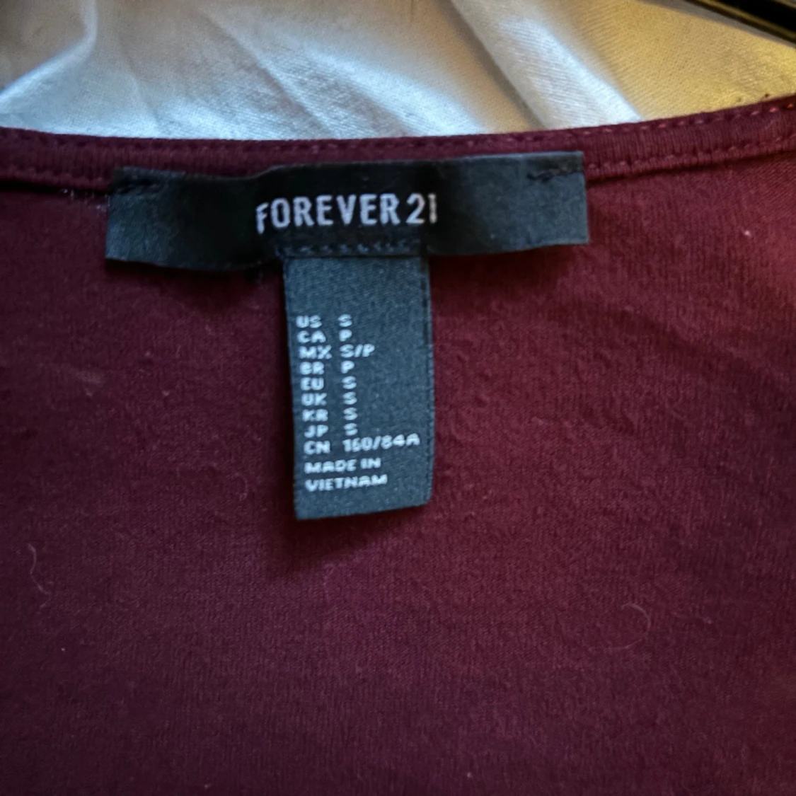 Vinröd klänning  - 91