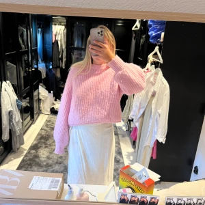 Stickad tröja - Rosa stickad tröja 