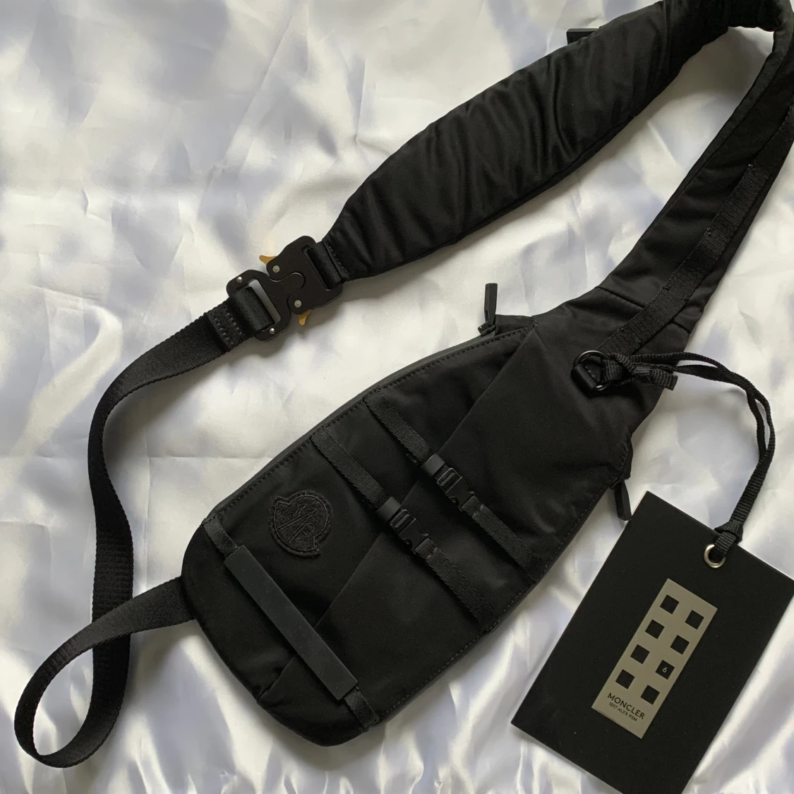 Alyx x Moncler crossbody bag - 91