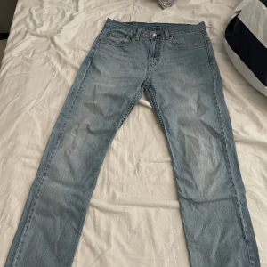 Levis jeans  - Säljer dessa jeans bra skick. Storlek w31 L34 // hör av dig vid övriga frågor 