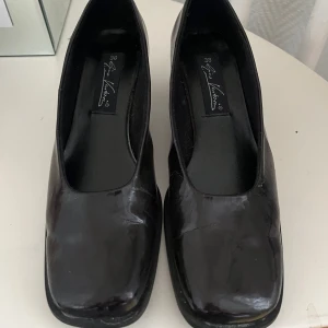 Dark brown square toe heels  - Short square toe heels 