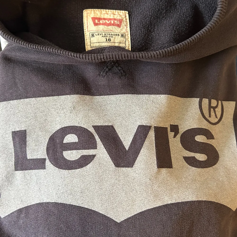 Levis college tröja stl xs ca 16 år. Tröjor & Koftor.