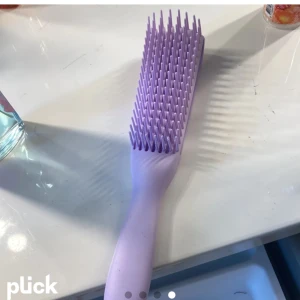Hår borste - Curly hair borste, aldrig använd bara provat. Säljer för används inge 