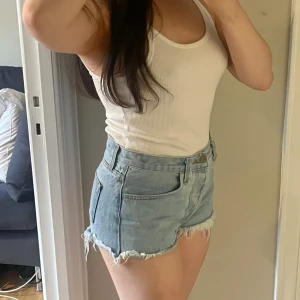 Brandy melville jean shorts - Cute mini shorts from Brandy Melville. I’m 160cm and usually wear size S/36 in bottoms. 