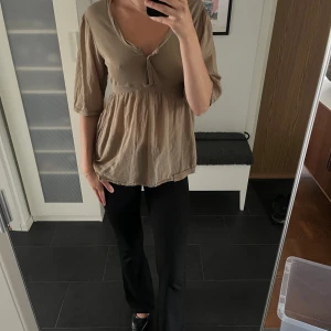 Blus - Från hunkydory, mammas gamla! Ser ingen storlek, men tror M. 