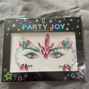 Klistermärken till ansiktet  - Klistermärken till ansiktet oöppnad